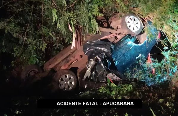 Mulher morre ao capotar carro no contorno norte em Apucarana 1 Mulher morre ao capotar carro no contorno norte em Apucarana
