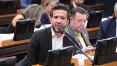 Conselho de Etica da Camara abre processo contra Janones por