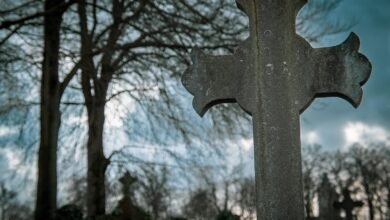 cemetery 7827096 1280