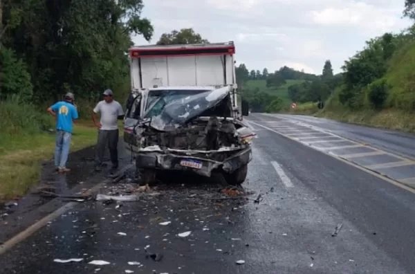 Acidente com duas vítimas fatais na BR-376 em Ortigueira 1 fsdaffasdfd