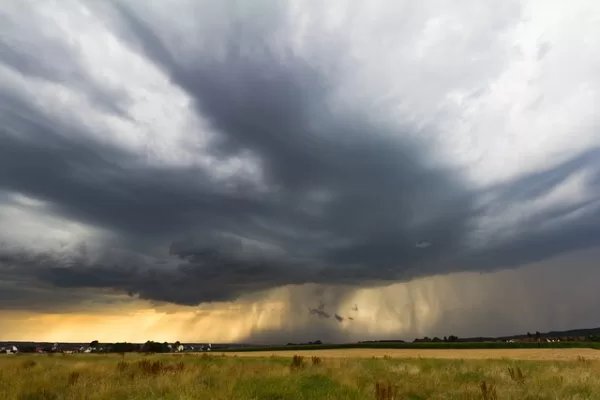 Duas pessoas morrem durante fortes temporais no Rio Grande do Sul 1 thunderstorm 3191402 640