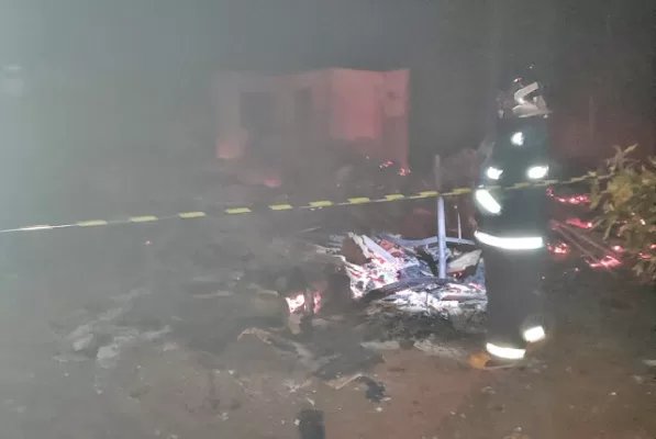 Dois incêndios são registrados em Manoel Ribas; tragédia na zona rural deixa duas vítimas fatais 1 Dois incêndios são registrados em Manoel Ribas; tragédia na zona rural deixa duas vítimas fatais
