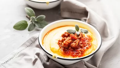 Polenta com ragu de frango: aprenda a receita caseira e suculenta 22 Polenta com ragu de frango