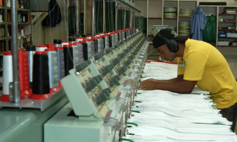 Economia brasileira recua 0,4% em julho, aponta estudo da FGV 1 Gráfico e dados da economia brasileira