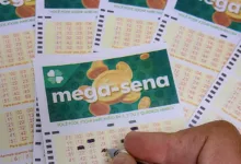 Urna da Mega-Sena em evento de sorteio