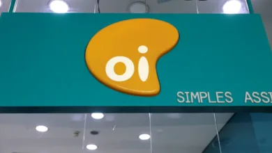 Equipamentos de telecomunicações e torres de transmissão