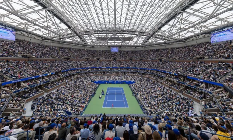 Jogadores de tênis em quadra durante o US Open