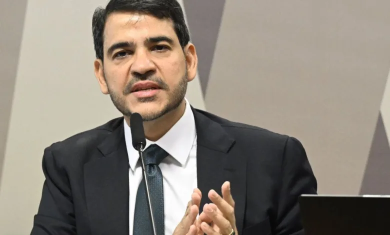 Análise aponta polarização e instrumentalização de órgãos de Estado no Brasil 1 Fachada e instalações de órgãos públicos em Brasília
