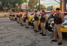 Viatura da Polícia Militar em operação de trânsito