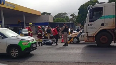 Viatura da Policia Militar e local de atendimento em Arapongas