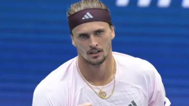 Alexander Zverev em quadra de tênis