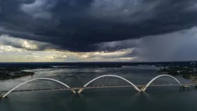 Chuva forte em área urbana