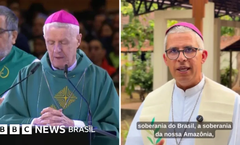 Bispo católico durante celebração religiosa