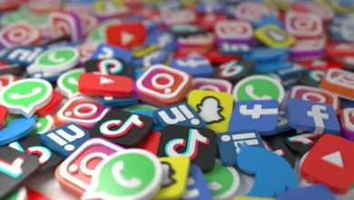 Comitê Gestor da Internet publica diretriz para regular redes sociais 2 Ilustração conceitual sobre redes sociais e internet