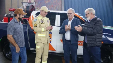 Nova caminhonete 4x4 entregue para a Brigada Comunitária de Jandaia do Sul