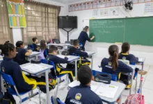 Prefeitura de Apucarana realiza primeira etapa de PSS para 48 vagas 3 Fachada ou campus universitário onde ocorreram as provas do PSS em Apucarana
