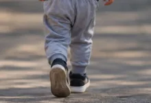 Criança de 3 anos é encontrada sozinha caminhando em rua de Jandaia do Sul 6 Ilustração genérica de rua urbana em Jandaia do Sul