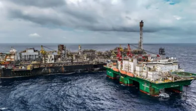 Plataforma e instalações da Petrobras
