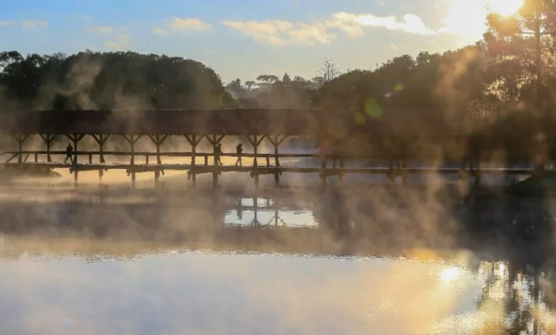 Paraná amanhece gelado com temperaturas abaixo dos 5°C em plena primavera 1 Termômetros registram temperaturas baixas em cidade do Paraná