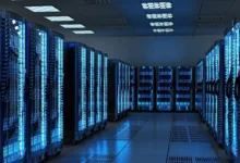 FMI alerta que IA pode impulsionar crescimento mas gerar tensões econômicas na Europa 6 Servidor de computadores representando centros de dados