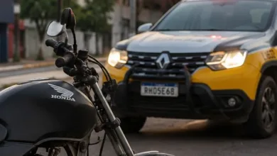 PM registra duas ocorrências de trânsito com motocicletas em Jandaia do Sul 2 Motocicleta apreendida pela Polícia Militar