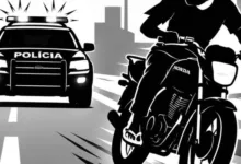 Viaturas da Polícia Militar em patrulhamento urbano