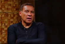 Ex-jogador Muller em entrevista