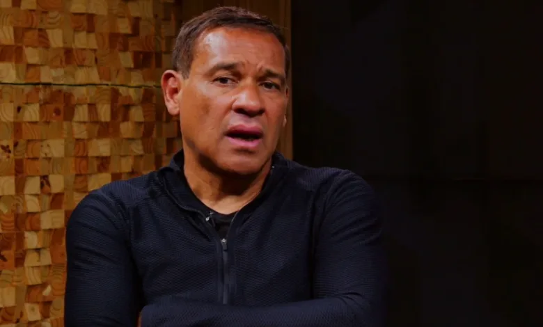 Ex-jogador Muller em entrevista