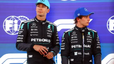 George Russell pilotando pela Mercedes no Circuito de Baku