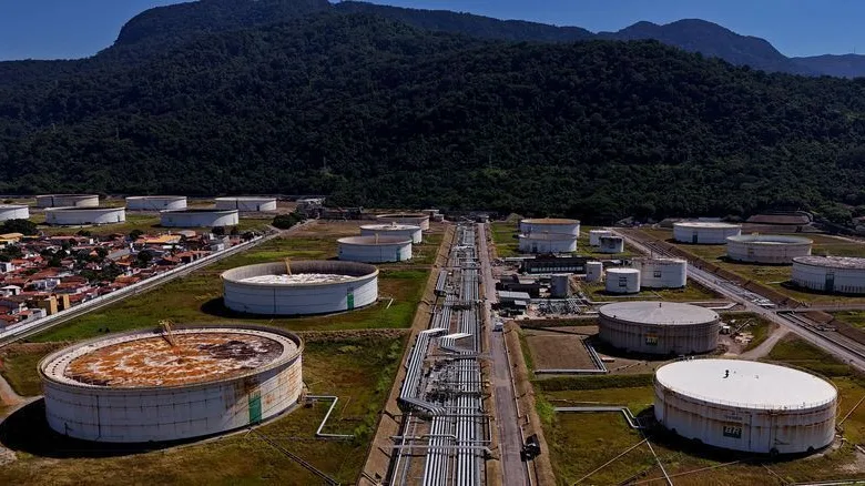 Plataforma de petróleo no mar