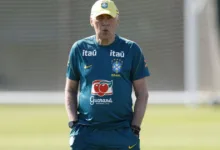 Jogadores da Seleção Brasileira durante treinamento