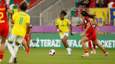 Brasil é eliminado pela Espanha nas quartas da Copa Feminina sub-20 2 Jogadora da seleção brasileira em partida de futebol
