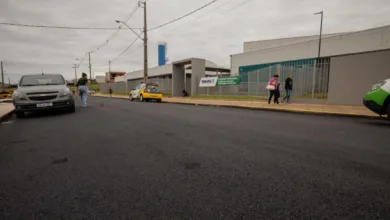 Obras de pavimentação asfáltica concluídas no acesso ao Colégio Godomá em Apucarana