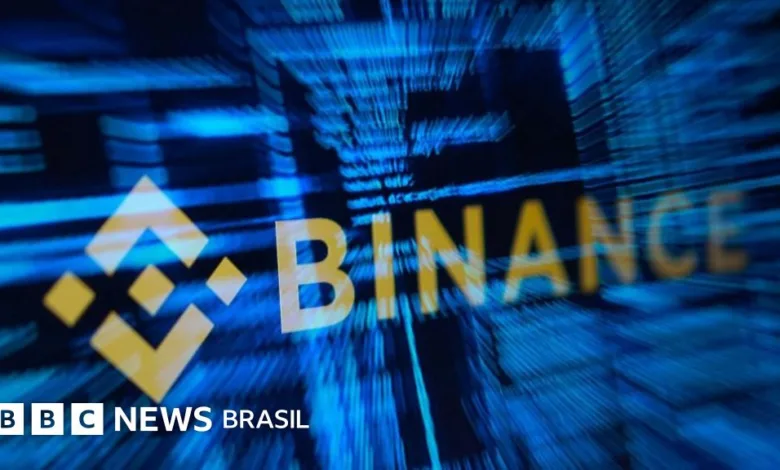 Tela de dispositivos eletrônicos com gráficos de criptomoedas