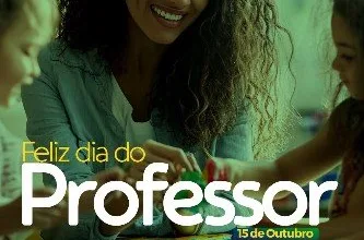 Professores e alunos em sala de aula na rede municipal