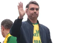 Justiça aceita notícia-crime de Flávio Bolsonaro contra site de criptomoeda 6 Senador Flávio Bolsonaro em sessão.