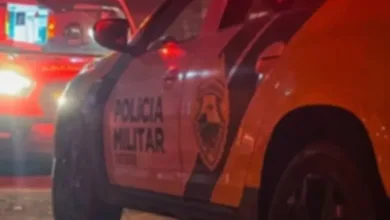 Viatura da Polícia Militar em atendimento de ocorrência