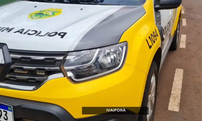 Casal é preso após confusão, ameaças com canivete e desacato em Ivaiporã 1 Viatura da Polícia Militar em operação