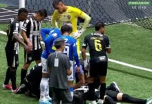 Zagueiro Vitão em campo