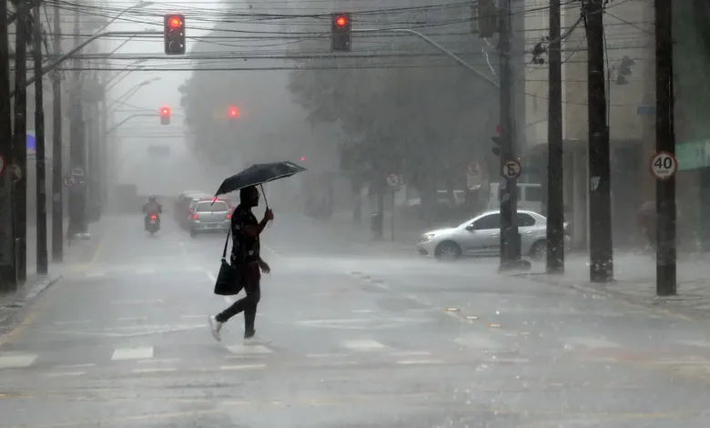 Chuva intensa em região do Paraná