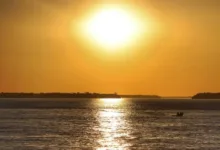 El Niño pode causar mais de 26 mil mortes no Brasil, aponta estudo 3 Paisagem urbana ensolarada representando onda de calor