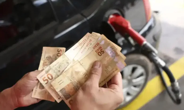 Gasolina pode ficar mais barata no Paraná a partir deste sábado 1 Posto de combustíveis no Paraná