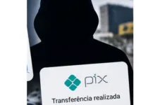 Ilustração de celular exibindo aplicativo de mensagens e transação financeira