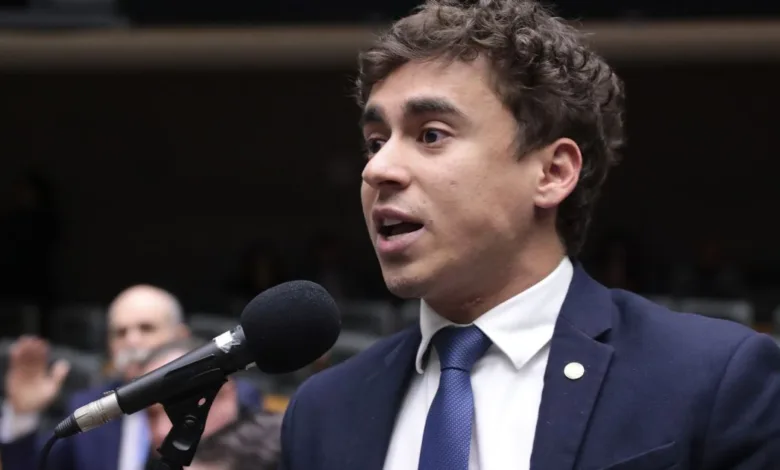 Deputado Nikolas Ferreira em pronunciamento
