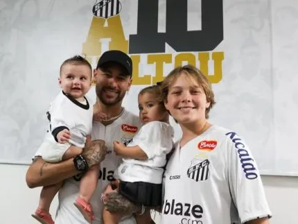 Neymar com sua família