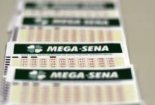 Globo da Mega-Sena com globos numerados