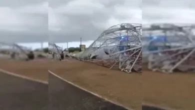 Imagem gigante de Nazaré desaba após forte chuva em Belém 2 Imagem de Nossa Senhora de Nazaré desabada
