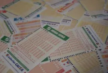 Urna eletrônica e materiais de votação