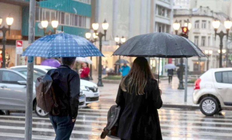 Previsão de chuva e temporais no estado do Paraná